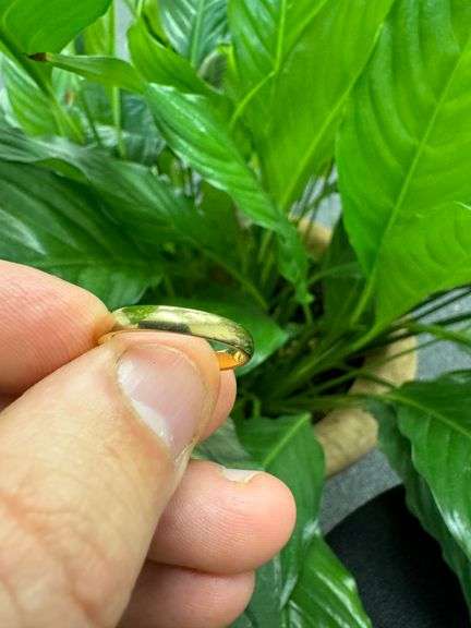 10k Yellow Solid Gold 3mm Domed Plain Men's Women's Wedding Band Size 13