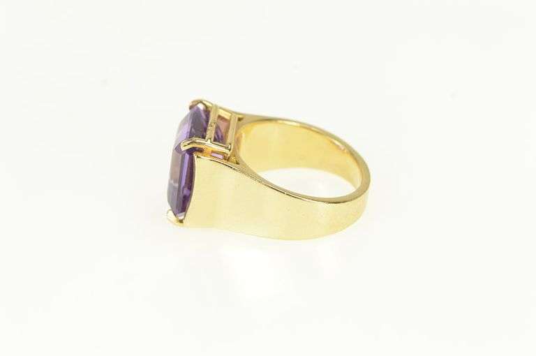 14K Yellow Gold Princess Amethyst Vintage Statement Ring