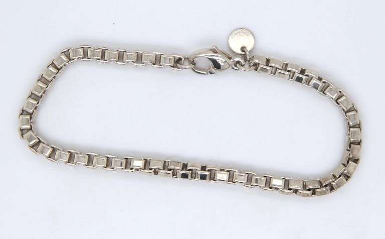 Tiffany & Co Venetian link bracelet in 925 sterling silver