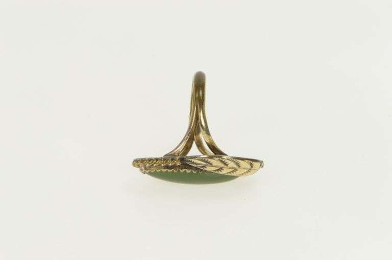 Gold Filled Nephrite Southwestern Feather Leaf Vintage Ring