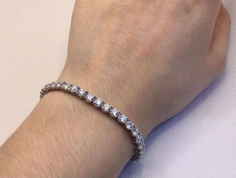 LOVELY 14K WHITE GOLD LAB GROWN DIAMOND TENNIS BRACELET