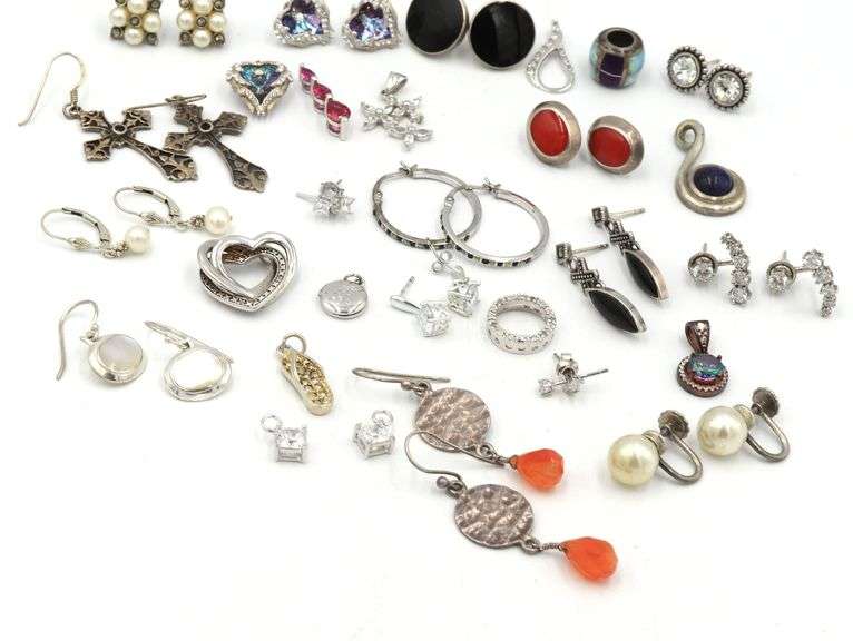 Group lot of vintage 925 sterling silver pendants and earrings