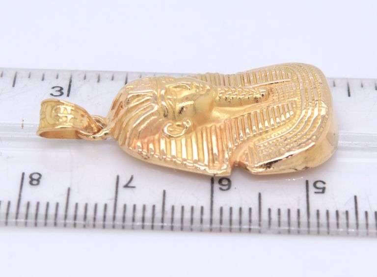 18kt Yellow gold Pharaoh pendant