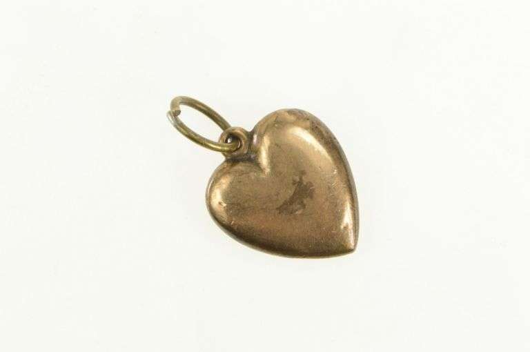 Gold Filled Victorian Puffy Heart Love Forget Me Not Charm/Pendant