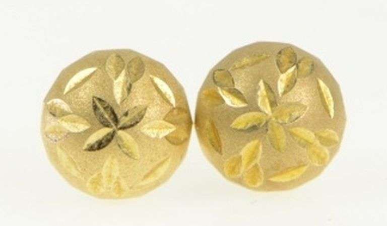 14K Yellow Gold Grooved Pattern Domed Vintage Stud Earrings