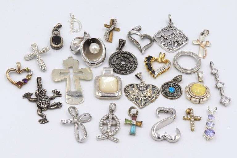 Group lot of vintage 925 sterling silver pendants