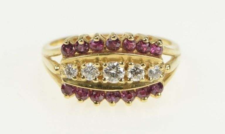 14K Yellow Gold Retro Diamond Ruby Ornate Wedding Band Ring