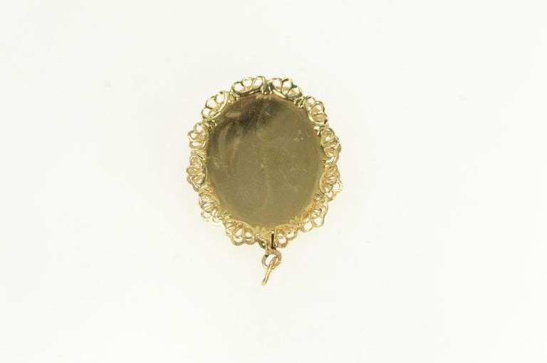 14K Yellow Gold 1960's Green Chalcedony Clover Filigree Pendant
