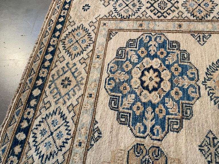 FINE HAND SUPER  KAZAK RUG  5'.2"X6'.8"