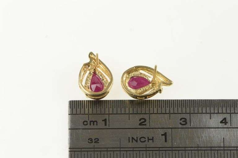 14K Yellow Gold Pear Ruby Diamond Accent Classic Vintage Earrings