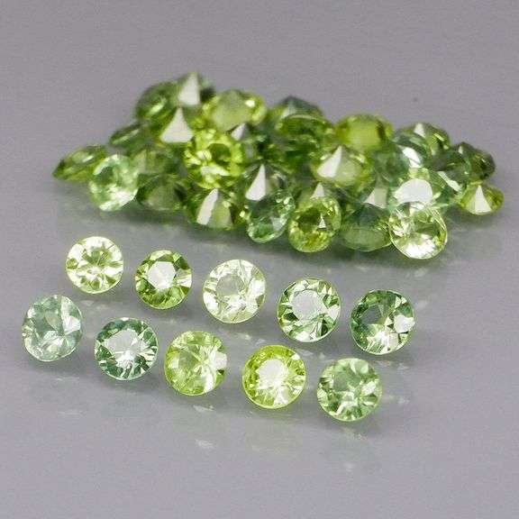 Heated only! 3.16ct round cut Australian Sapphire set