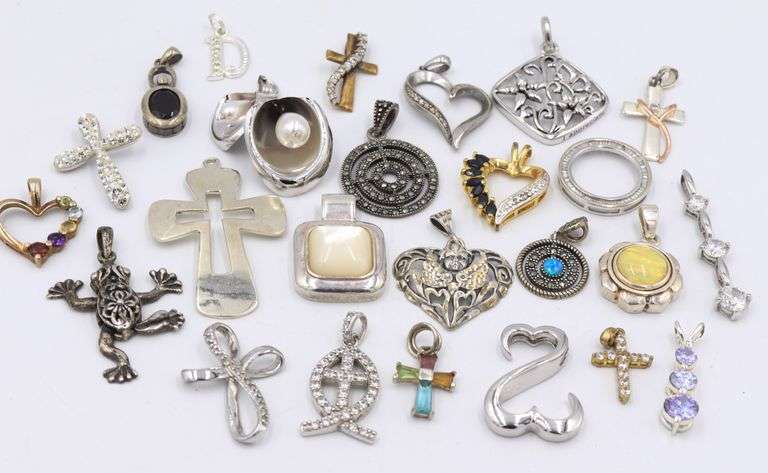 Group lot of vintage 925 sterling silver pendants
