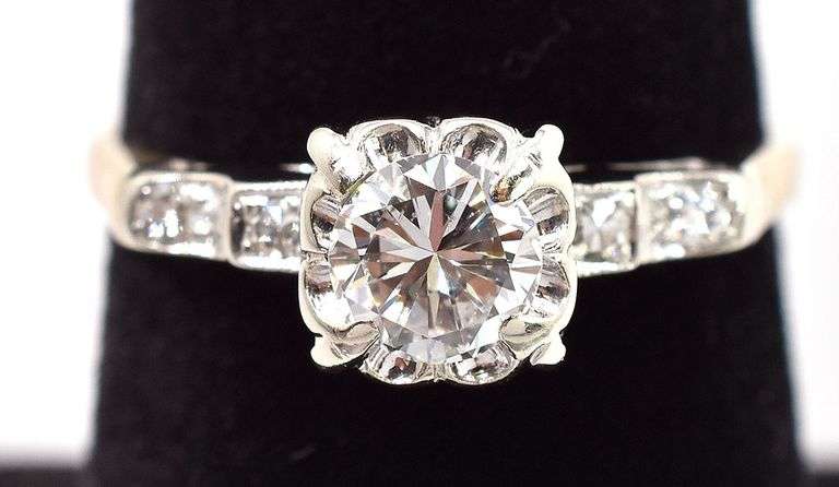 Fantastic 14K Yellow Gold Diamond Engagement Ring