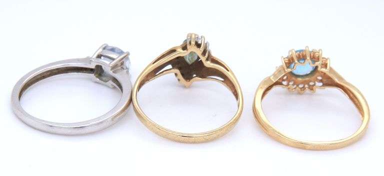 Group lot of 3 10kt rings