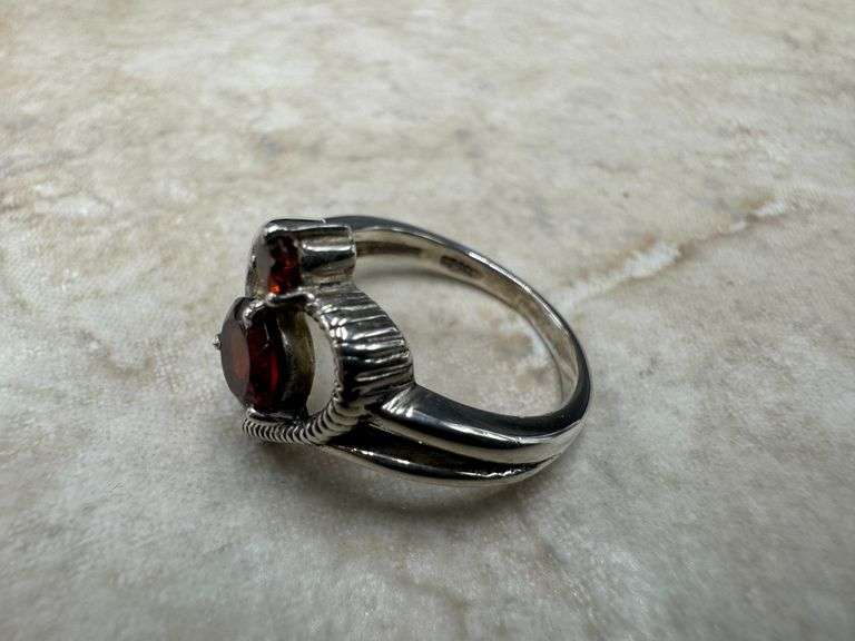 Sterling Silver Natural Gemstone Garnet Ring Size 6
