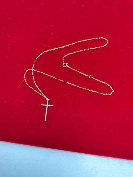BRAND NEW 14K YELLOW GOLD DIAMOND CROSS NECKLACE