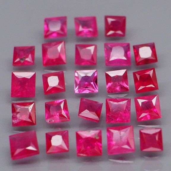 Lovely 2.56ct 23 piece princess cut Ruby set
