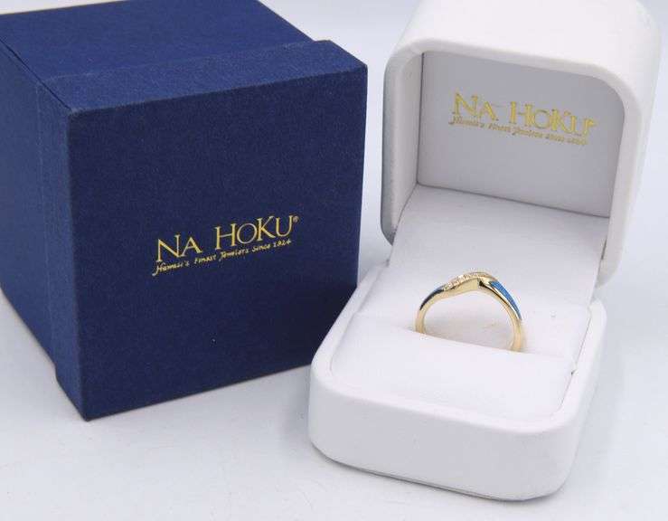 Nahoku Opal Inlay & diamond band in yellow gold