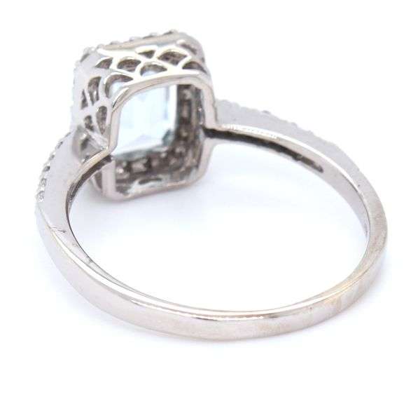 14kt White gold 2ctw aquamarine and diamond accent ring