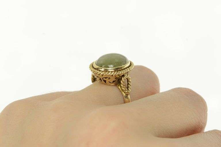 14K Yellow Gold Oval Jadeite Cabochon Vintage Statement Ring