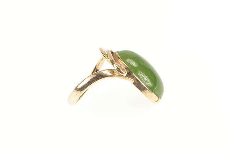 14K Yellow Gold Art Nouveau Oval Nephrite Cabochon Ring
