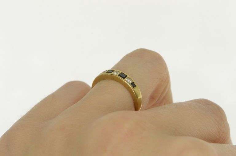 18K Yellow Gold 0.63 Ctw Princess Sapphire Diamond Wedding Ring