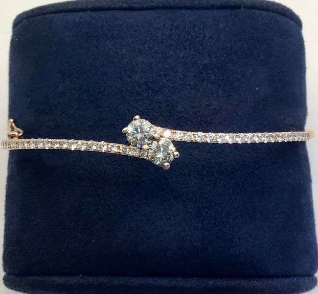 MESMERIZING 14K ROSE GOLD “TWO LOVERS “DESIGN DIAMOND BANGLE