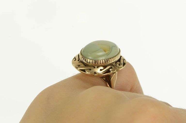 14K Yellow Gold 1940's Green Jasper Cabochon Cocktail Ring