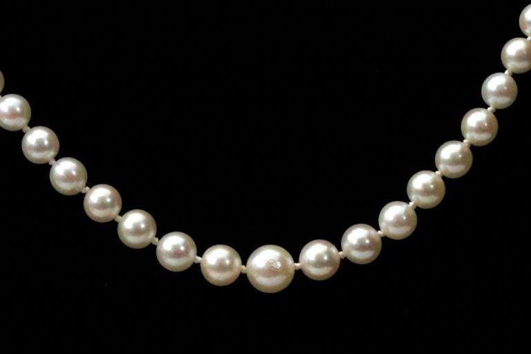 Glowing Graduated Japanese Pearl Necklace