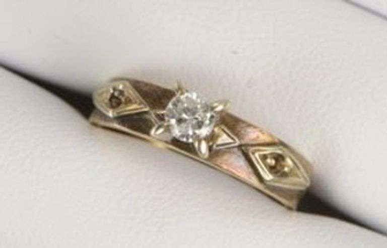 14K Yellow Gold 0.18 Ct Art Deco Diamond Solitaire Engagement Ring