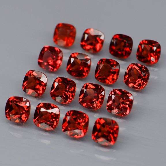 Glorious 6.75ct cushion cut cherry red Garnet set