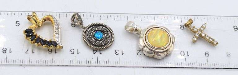 Group lot of vintage 925 sterling silver pendants