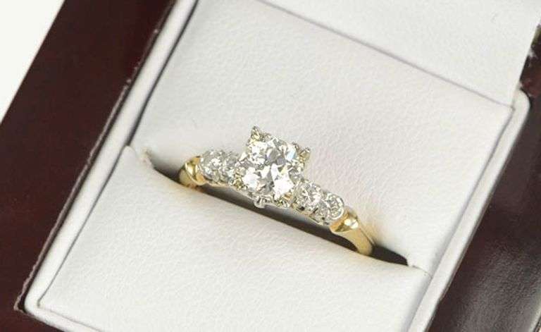 14K Yellow Gold 0.80 Ctw 1940's Diamond Classic Engagement Ring