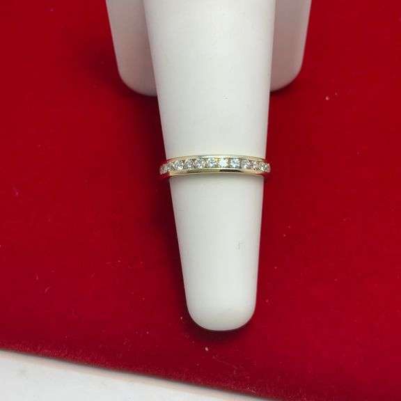 BRAND NEW 14K YELLOW GOLD DIAMOND BAND