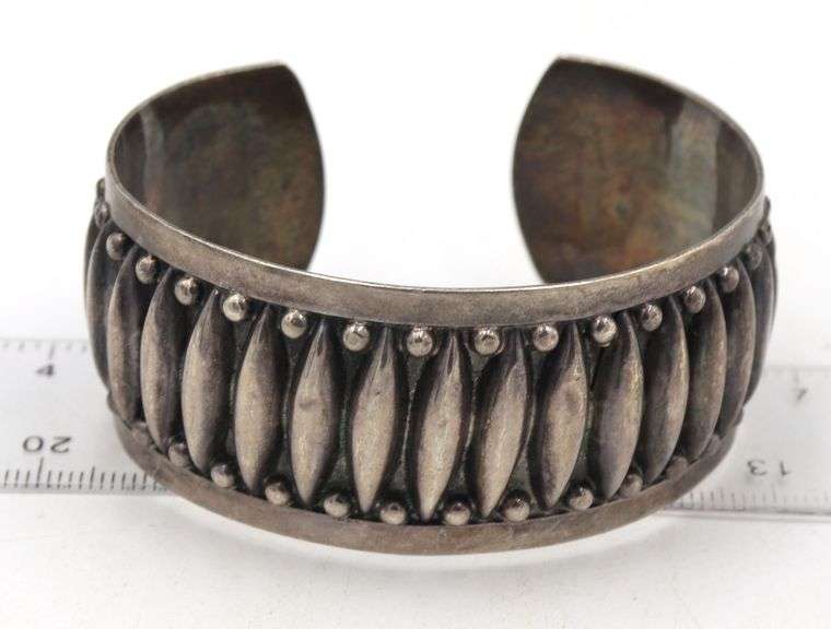 Vintage 925 sterling silver signed engraved cuff bangle