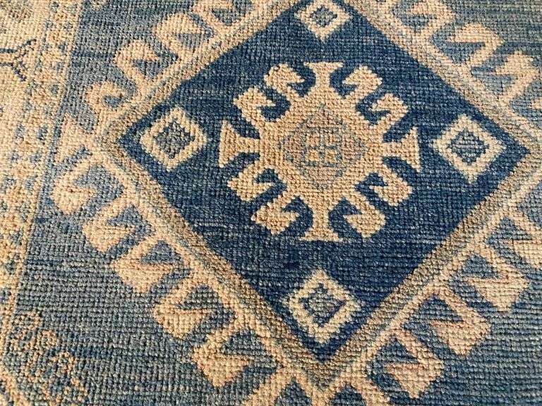 FINE SUPER KAZAK RUNNER 2'.7"x9'.7"