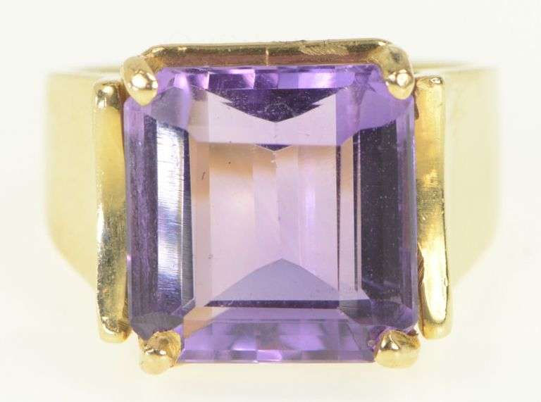 14K Yellow Gold Princess Amethyst Vintage Statement Ring