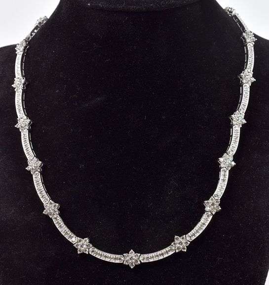 Absolutely Stunning 14K White Gold Diamond Necklace