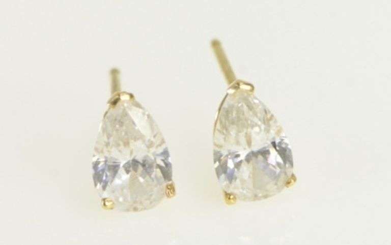 14K Yellow Gold Pear Cut Vintage Solitaire CZ Stud Earrings