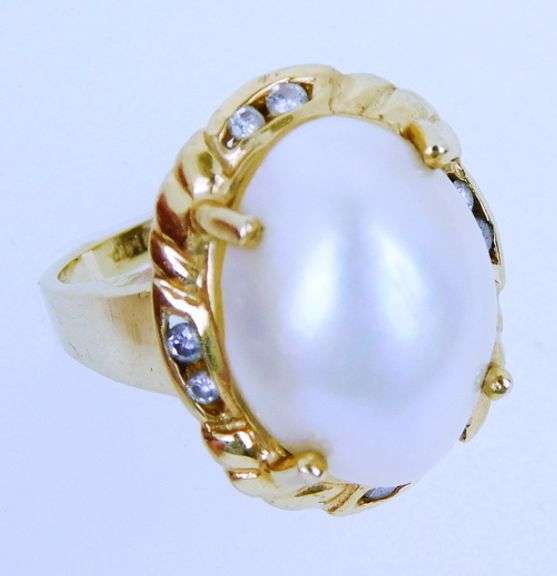 Vintage 14K Mabe Pearl & Diamonds Ring, Size 5.5