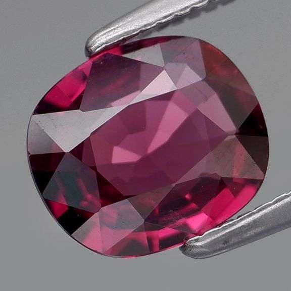 Dazzling 1.37ct cherry pink Rhodolite Garnet