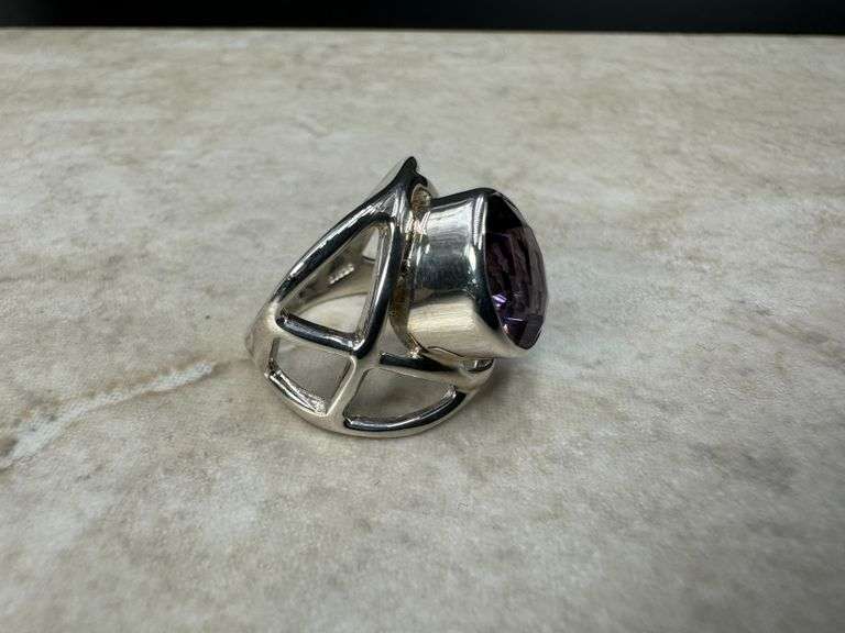 Sterling Silver Natural Gemstone Amethyst Ring Size 7