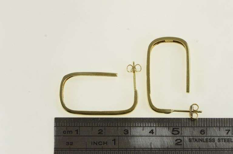 14K Yellow Gold 31.2mm Vintage Squared Oval Hoop Earrings