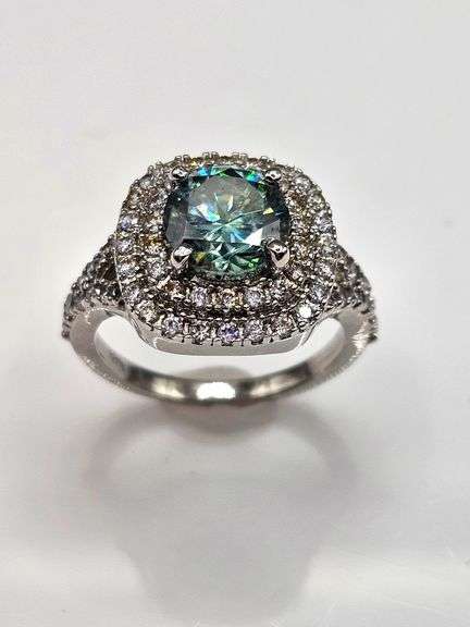 Sparkling Rare 3.15 Ct VVs1 Emerald Green Lab Simulated Diamond Ring