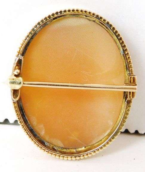 Beautiful Early 14K Carved Shell Cameo Brooch