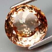 Striking 7.27ct Brazilian champagne Topaz