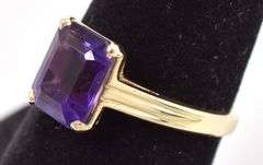 Beautiful 14K Yellow Gold Amethyst Gemstone Ring