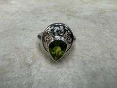 Sterling Silver Natural Gemstone Perdiot Ring Size 6
