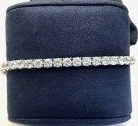 LOVELY 14K WHITE GOLD LAB GROWN DIAMOND TENNIS BRACELET