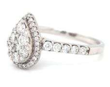 14kt White gold 0.75ctw diamond cluster ring